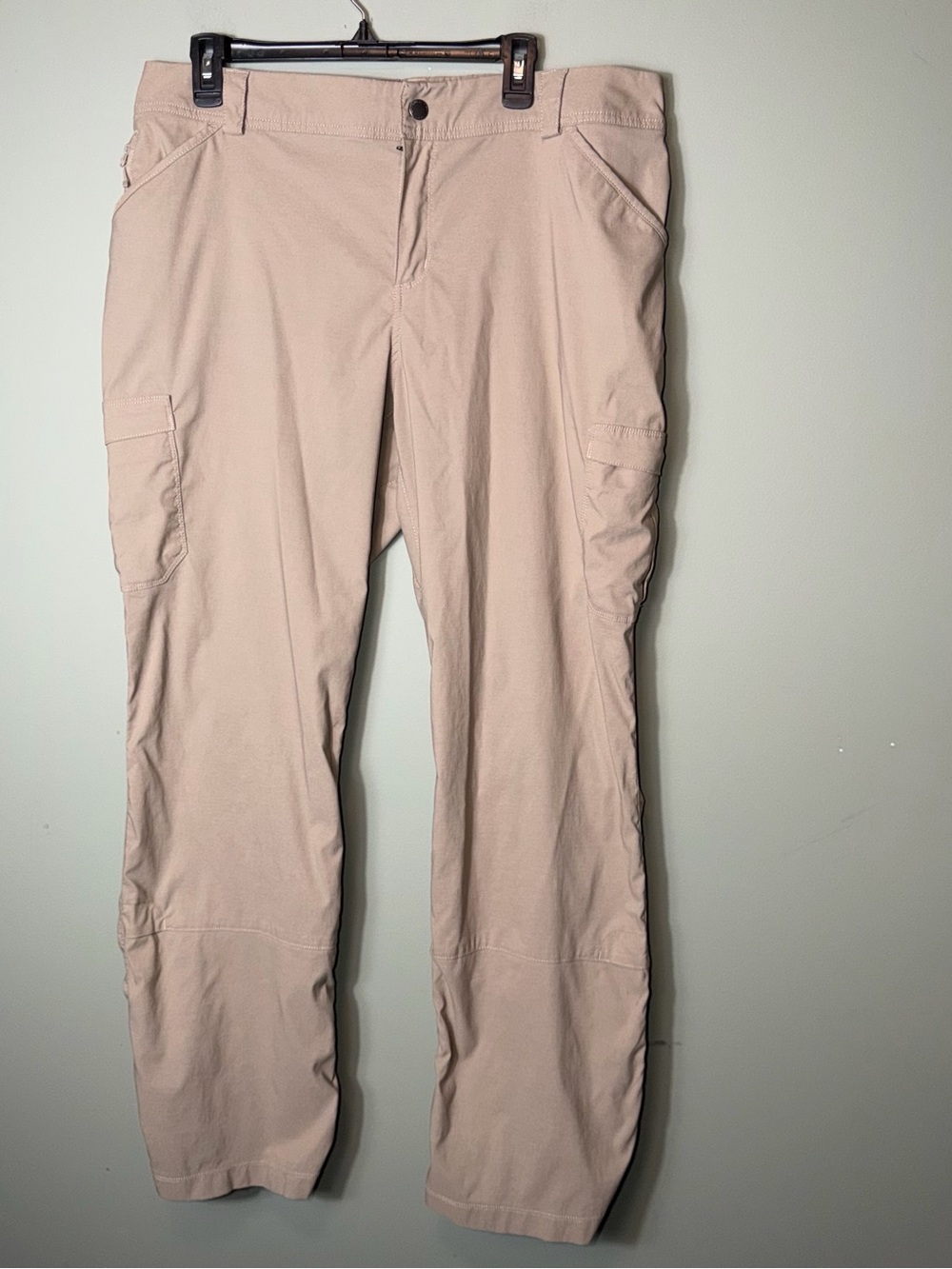Duluth Trading‎ Women's Dry on the Fly Bootcut Cargo Pants 18X33 Smoky Tan